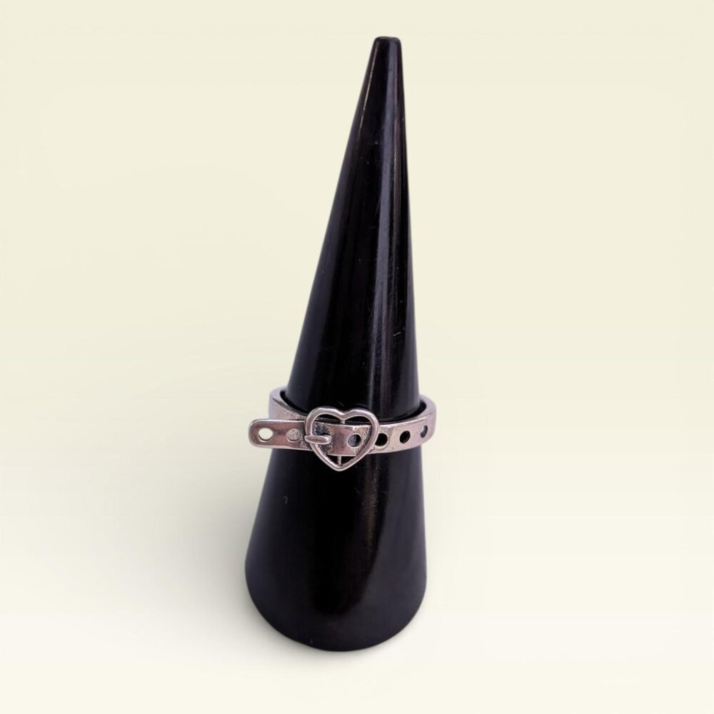 925 SILVER ADJUSTABLE HEART CONCHO BELT SHAPE RING